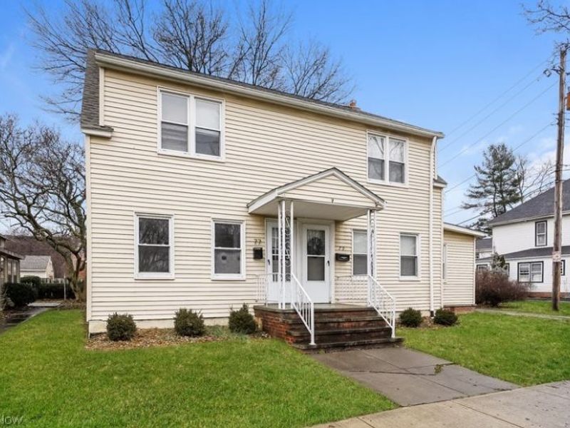 77 E Bridge Street, Berea, OH 44017 Photo 2
