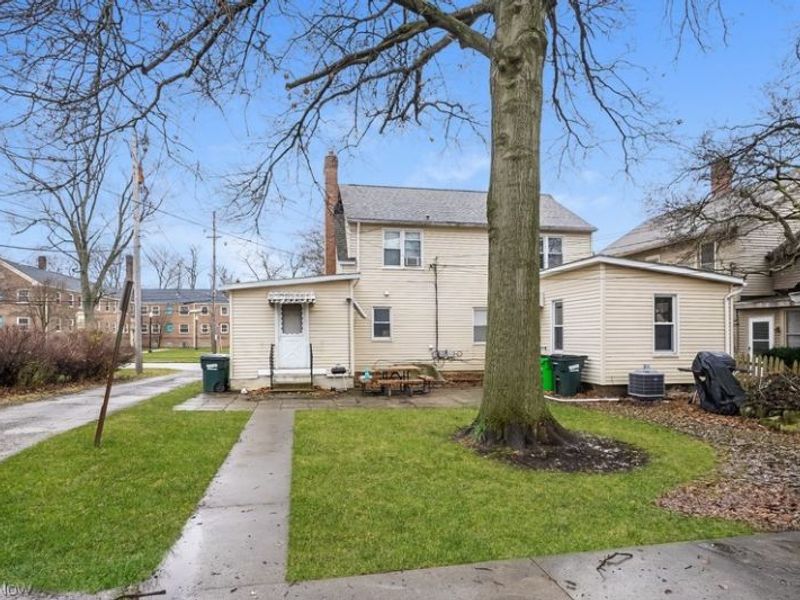 77 E Bridge Street, Berea, OH 44017 Photo 20