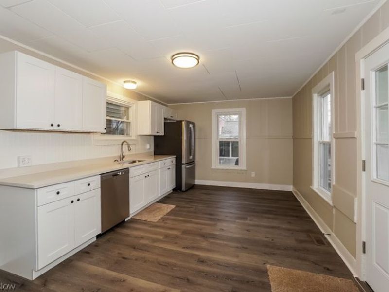 77 E Bridge Street, Berea, OH 44017 Photo 9