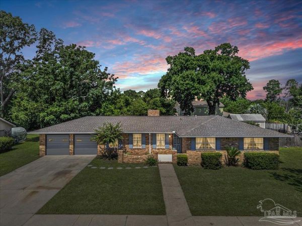 8235 Fordham Dr, Pensacola, FL 32514
