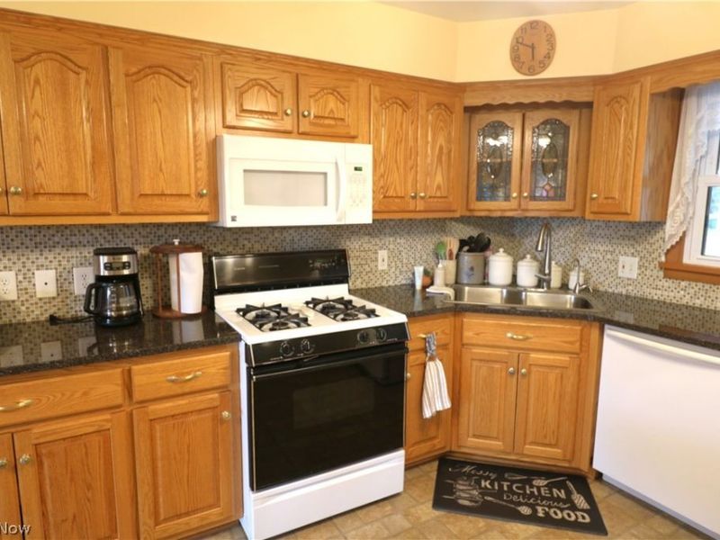 25 Chippewa Drive, Milan, OH 44846 Photo 3