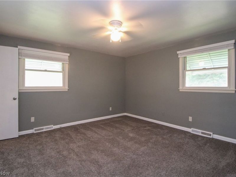 2985 Heatherbrae Drive, Youngstown, OH 44514 Photo 13