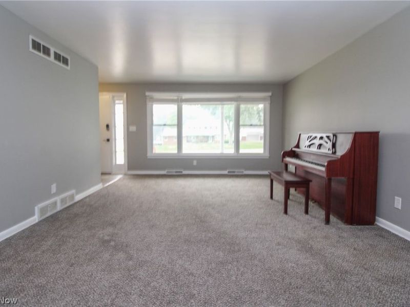 2985 Heatherbrae Drive, Youngstown, OH 44514 Photo 5
