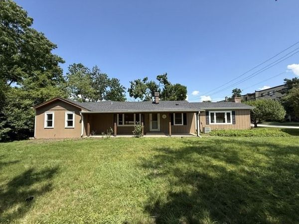 7141 Wolf Road , Indian Head Park, IL 60525