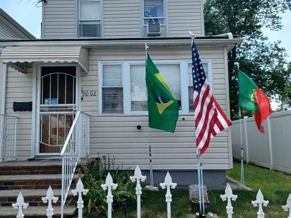 90-02 202nd Street, Hollis, NY 11423