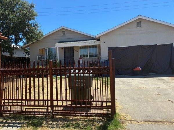 3900 santa fe Way, North Highlands, CA 95660