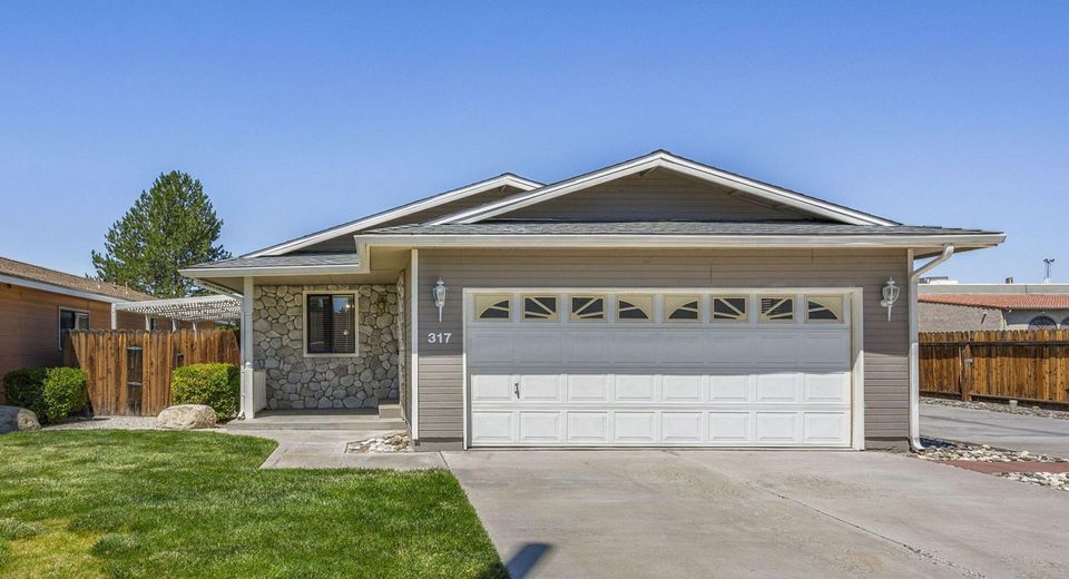 317 S West Street, Yerington, NV 89447 Photo