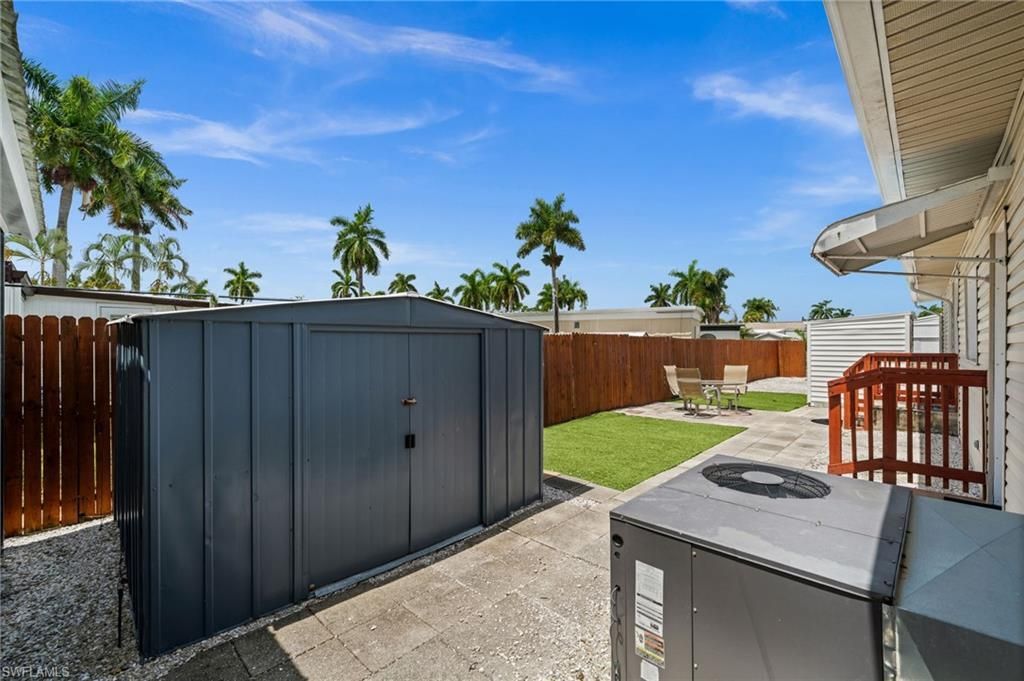12071 Palm Dr, Fort Myers, FL 33908 Photo