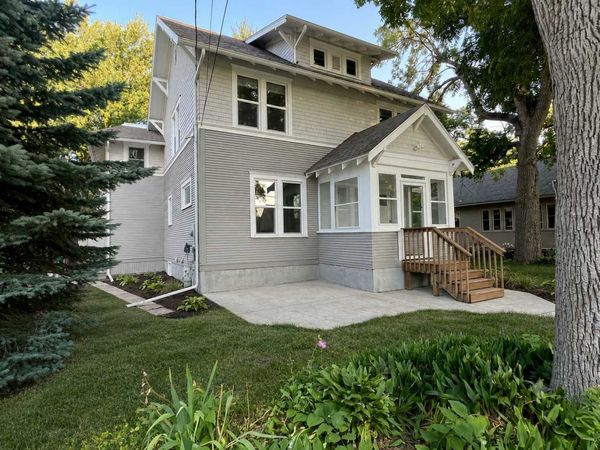711 Clausen Avenue , Albert Lea, MN 56007