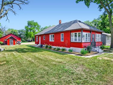 1211 3rd Street E, Hastings, MN 55033