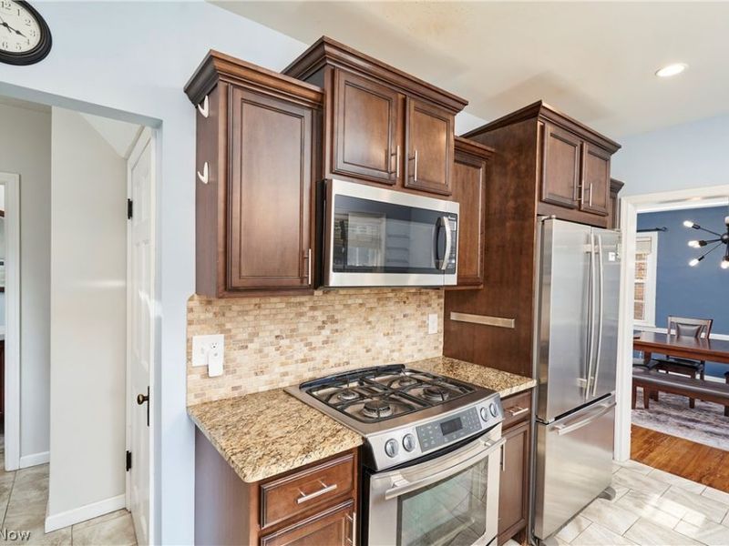 3701 Glencairn Road, Shaker Heights, OH 44122 Photo 5
