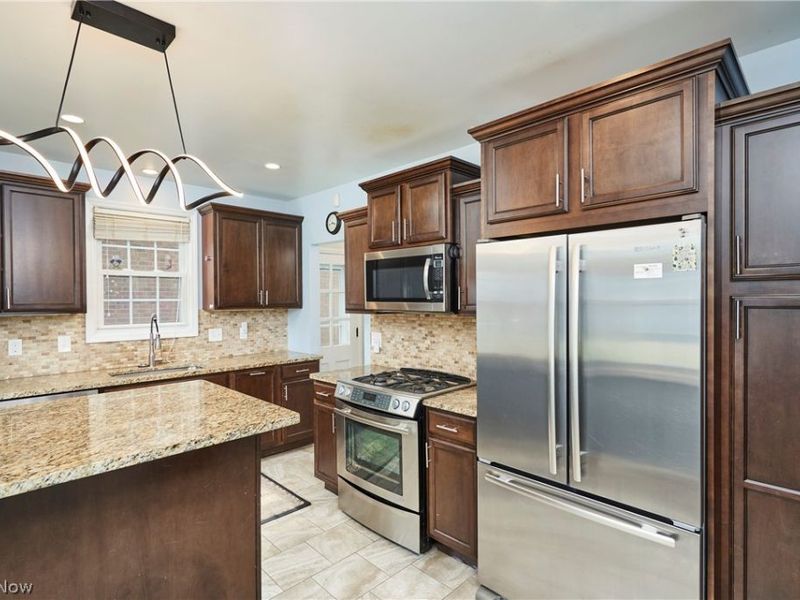 3701 Glencairn Road, Shaker Heights, OH 44122 Photo 6