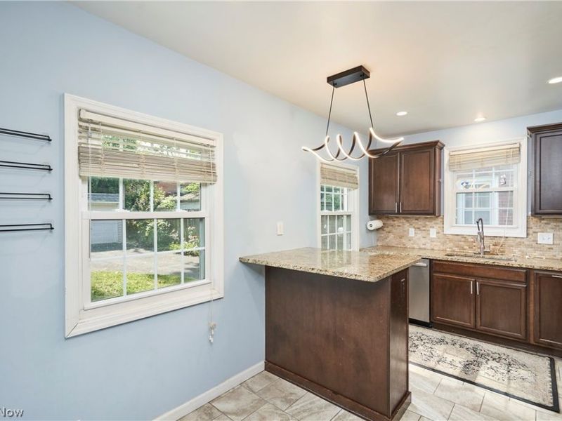 3701 Glencairn Road, Shaker Heights, OH 44122 Photo 8