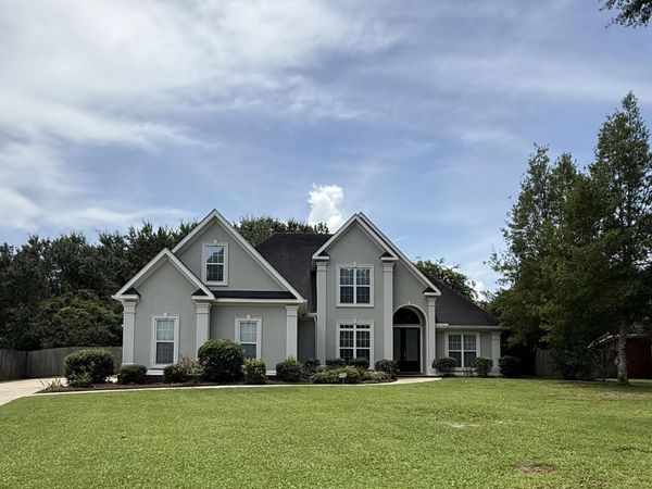 8877 S Dawes Lake Road, Mobile, AL 36619