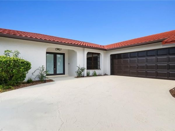 920 SE 16th TER , CAPE CORAL, FL 33990