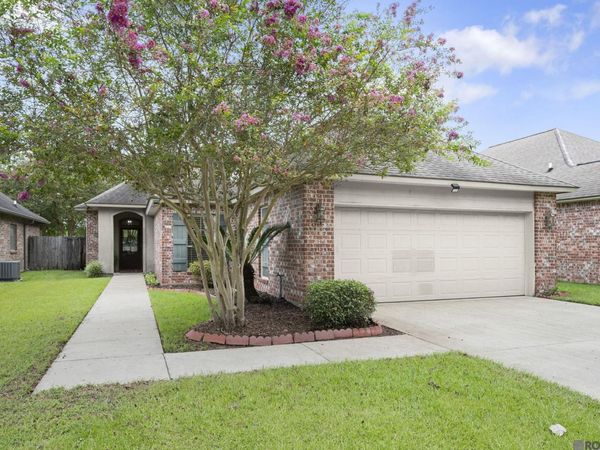 3076 Southbank Dr, Baton Rouge, LA 70810