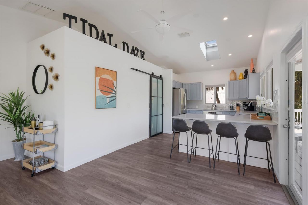 203 72nd Street, Holmes Beach, FL 34217 Photo