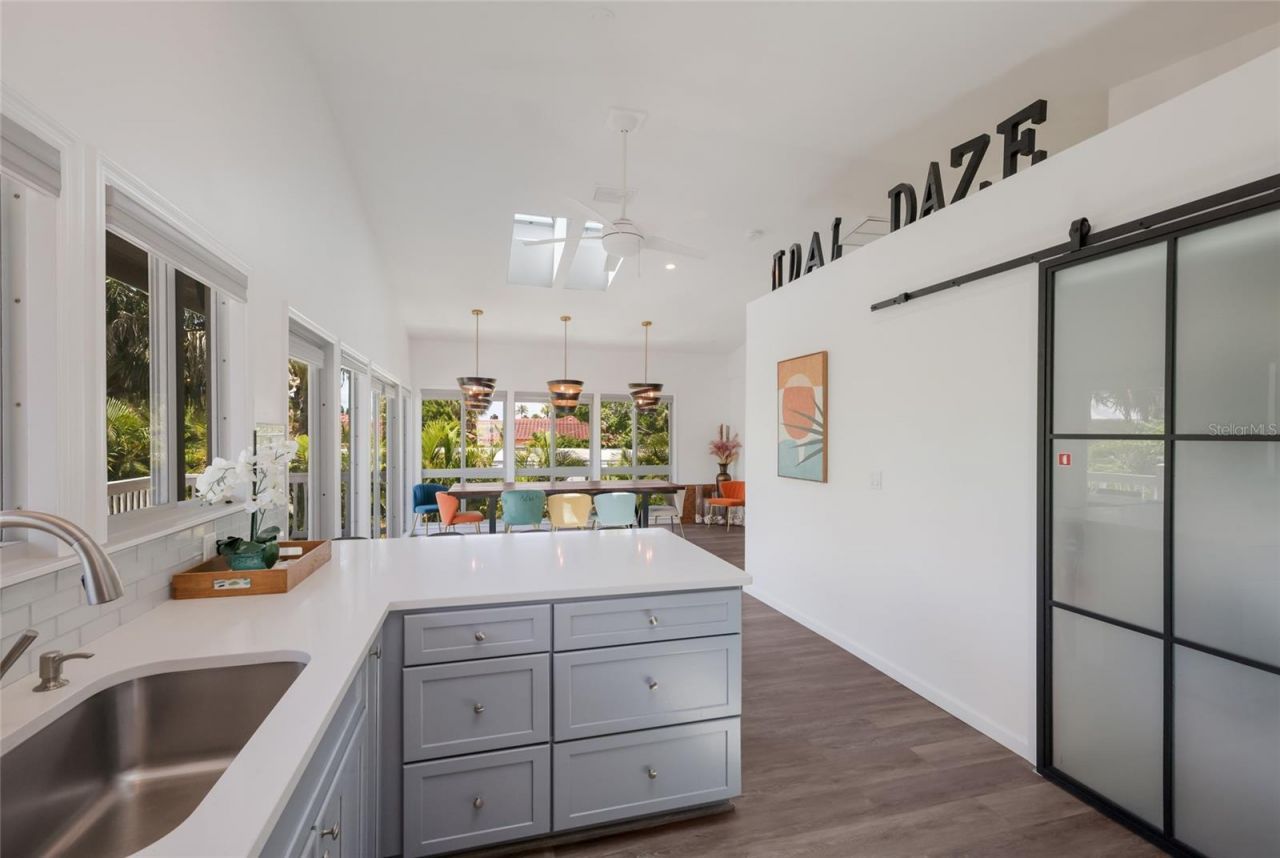 203 72nd Street, Holmes Beach, FL 34217 Photo