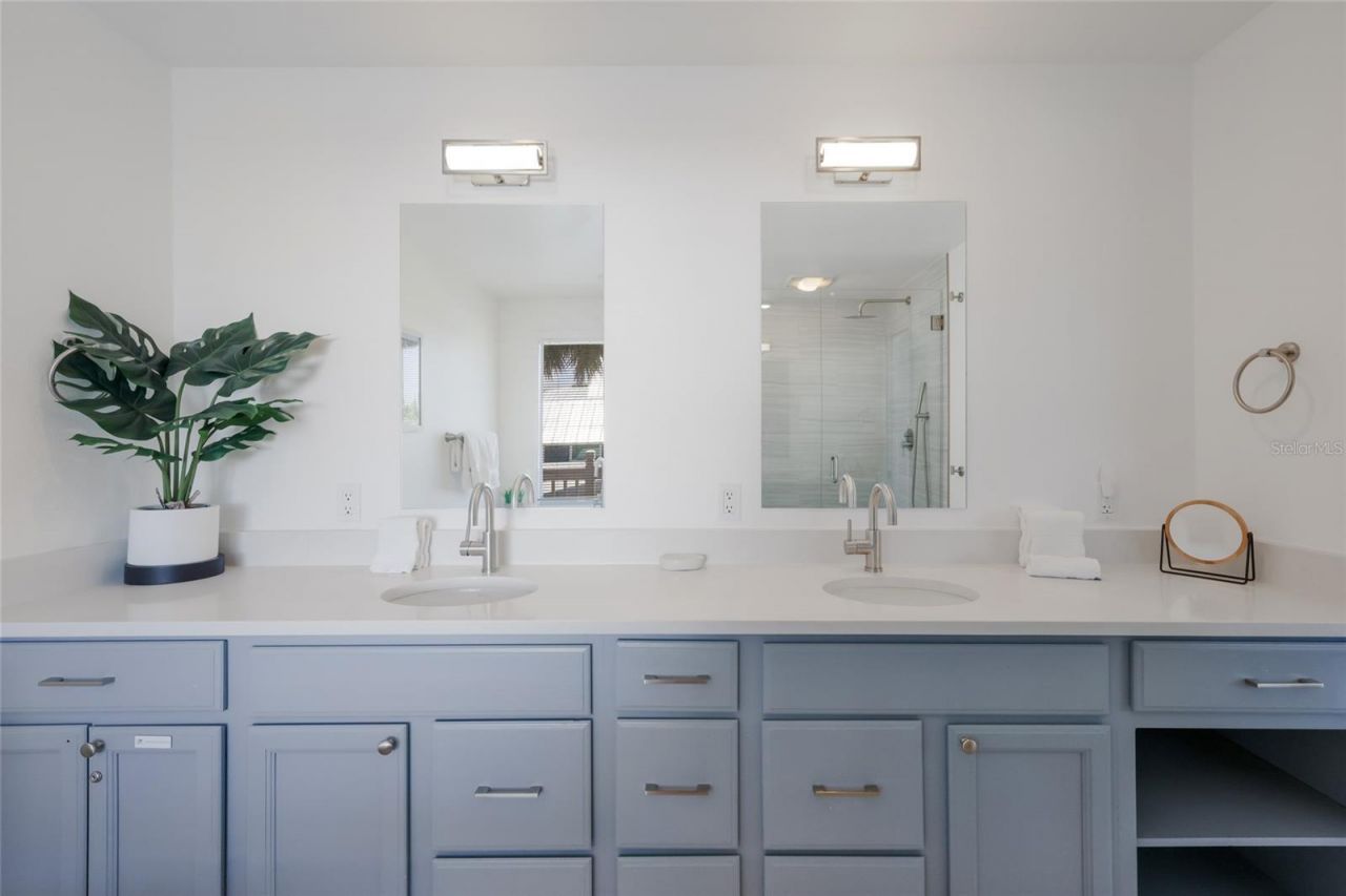 203 72nd Street, Holmes Beach, FL 34217 Photo