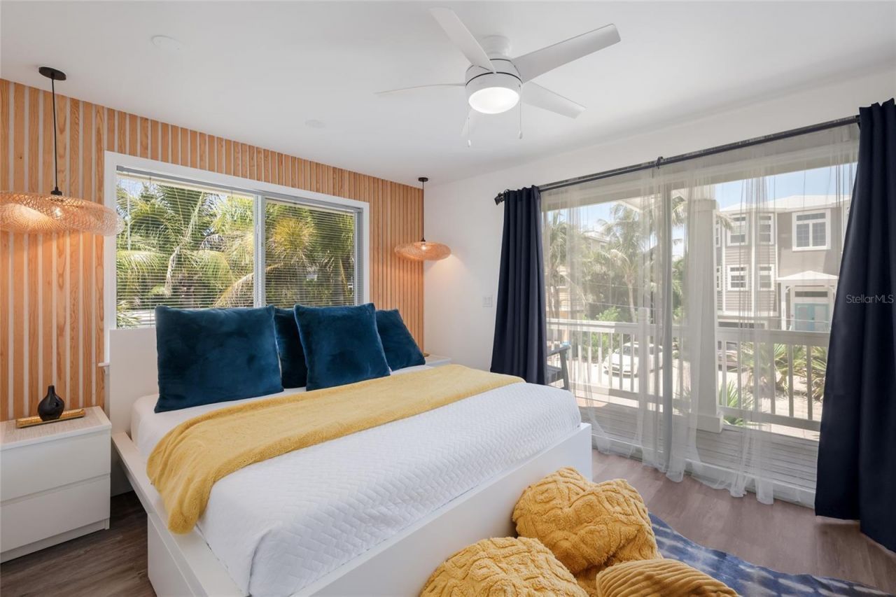 203 72nd Street, Holmes Beach, FL 34217 Photo
