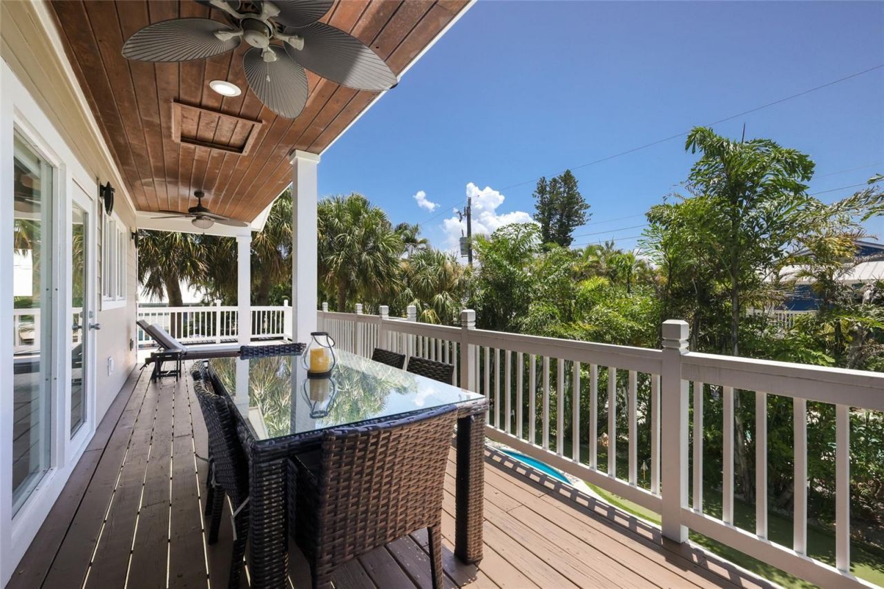 203 72nd Street, Holmes Beach, FL 34217 Photo