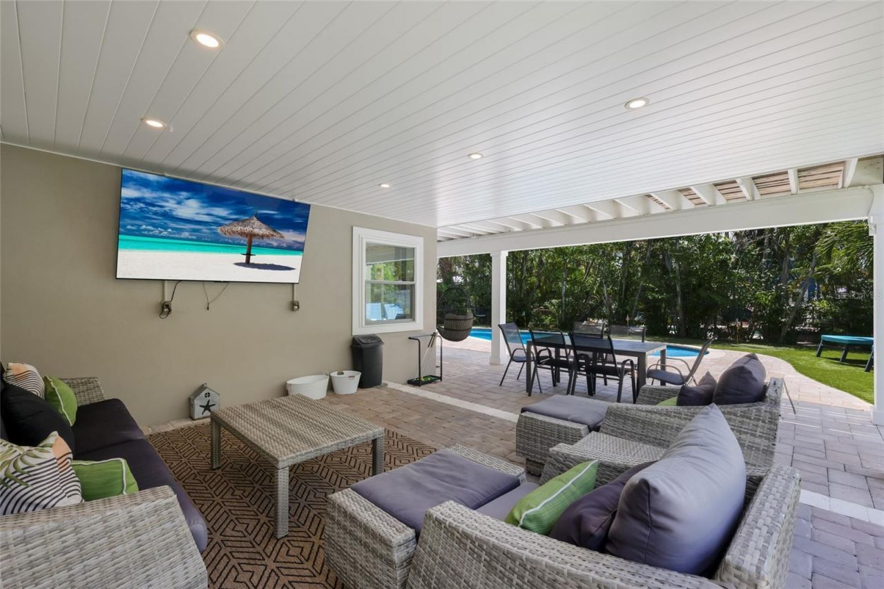 203 72nd Street, Holmes Beach, FL 34217 Photo
