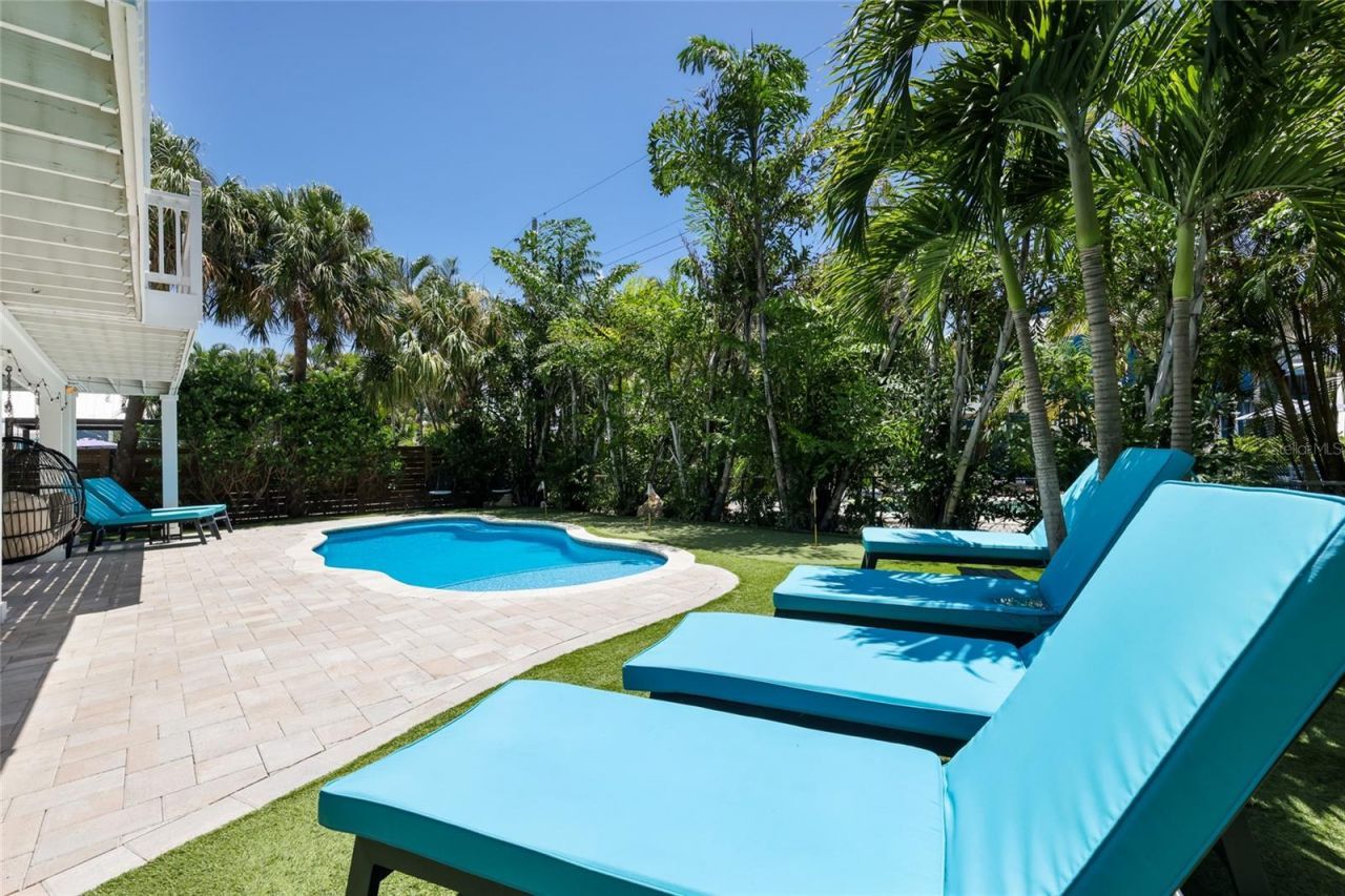 203 72nd Street, Holmes Beach, FL 34217 Photo