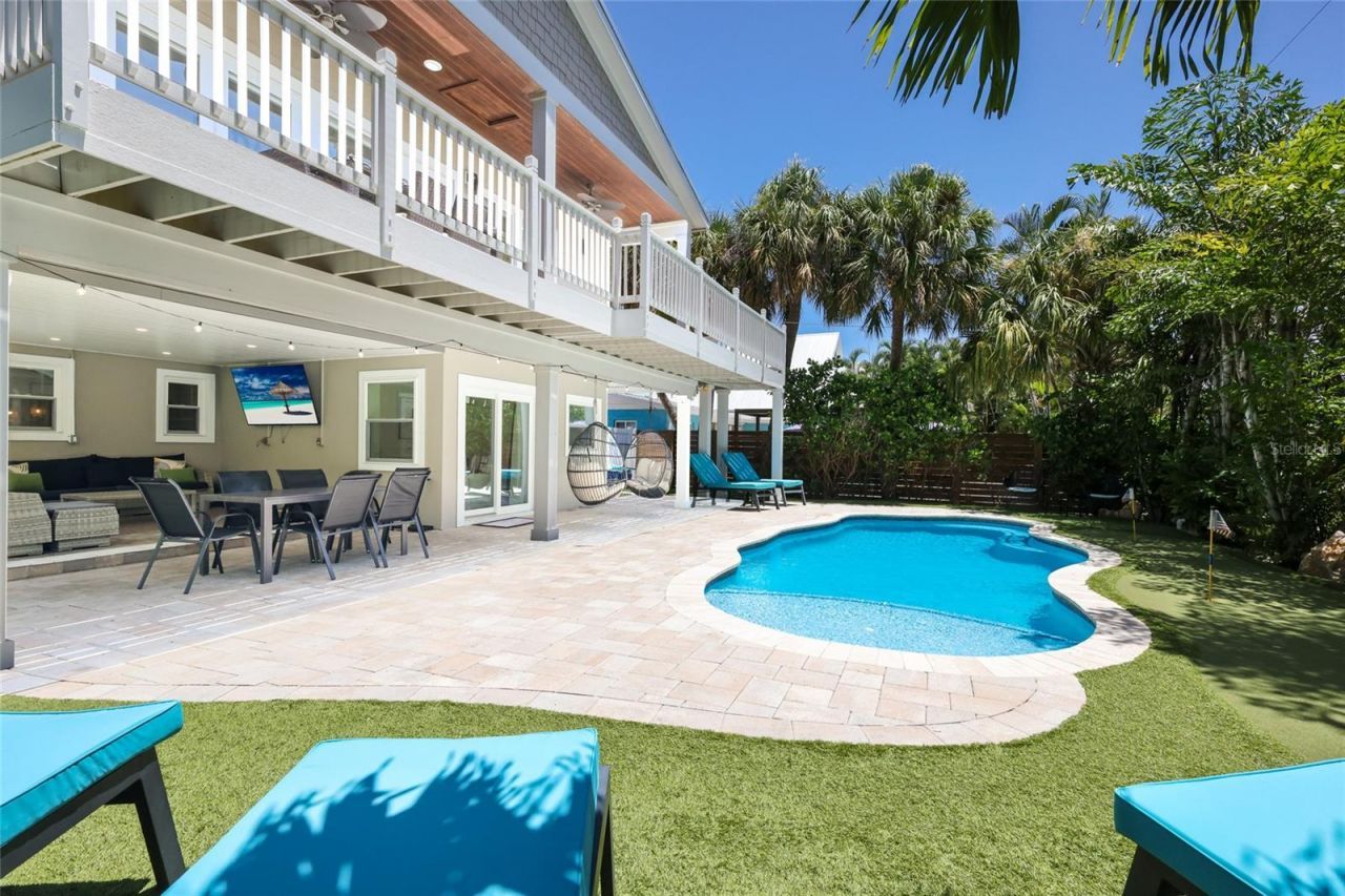 203 72nd Street, Holmes Beach, FL 34217 Photo