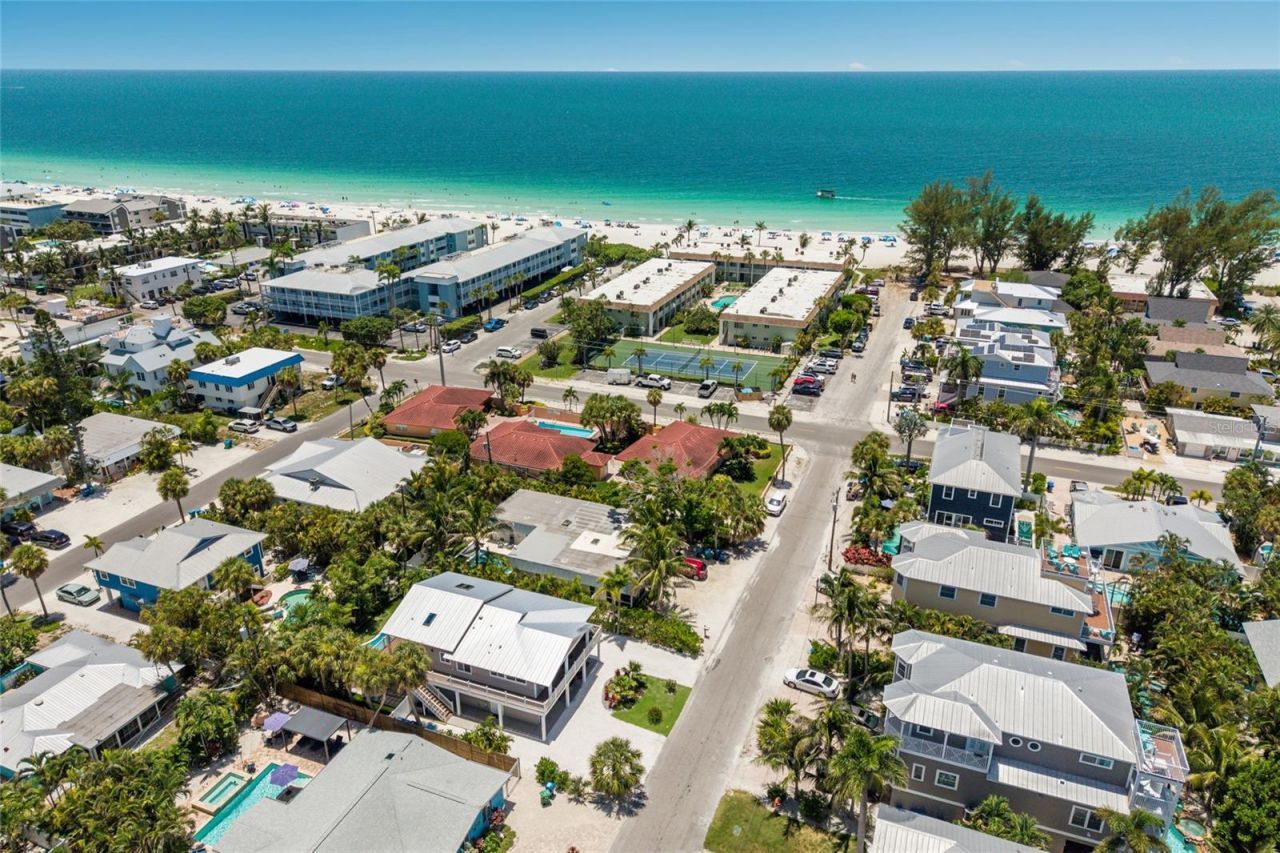 203 72nd Street, Holmes Beach, FL 34217 Photo