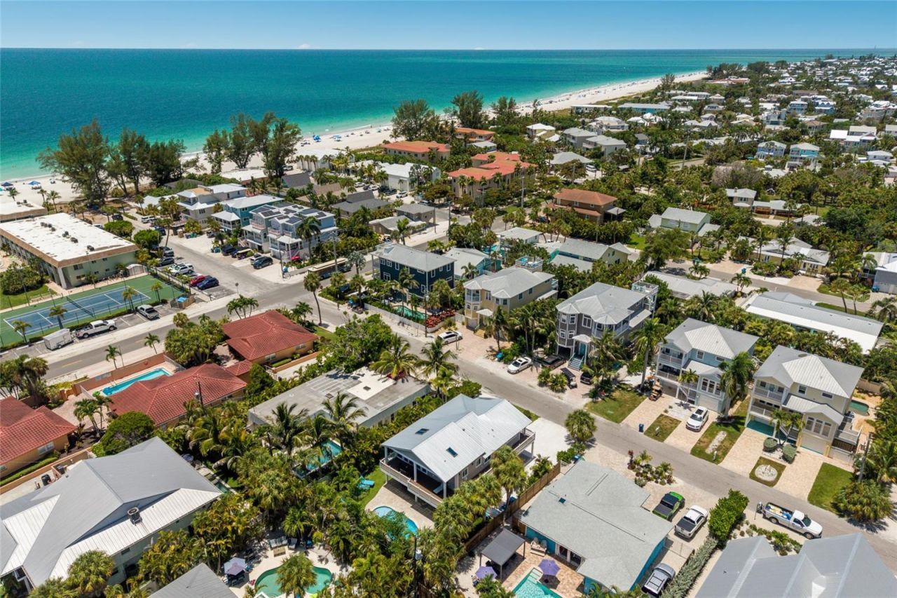 203 72nd Street, Holmes Beach, FL 34217 Photo