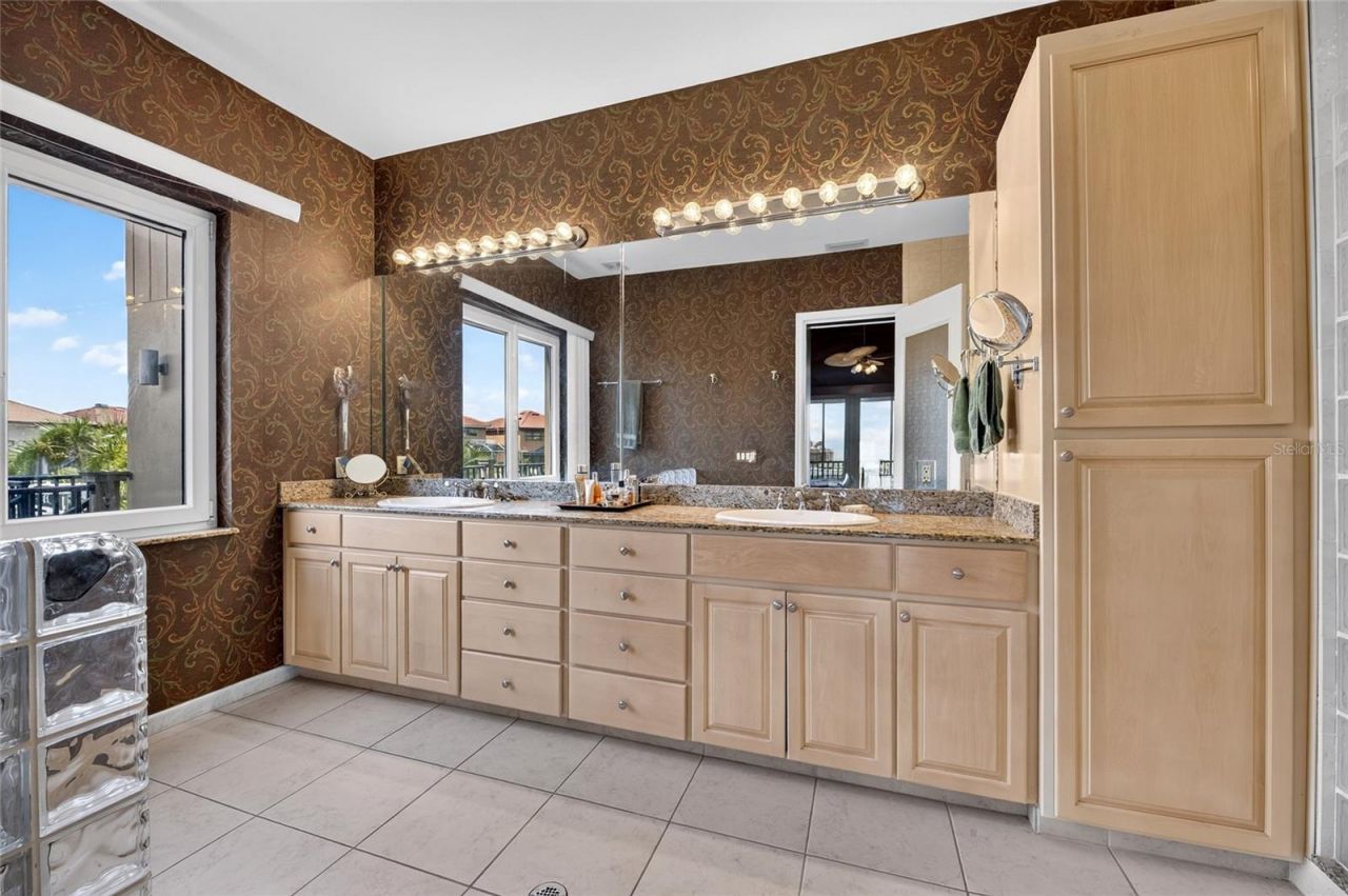 903 Capriccio Lane, Apollo Beach, FL 33572 Photo