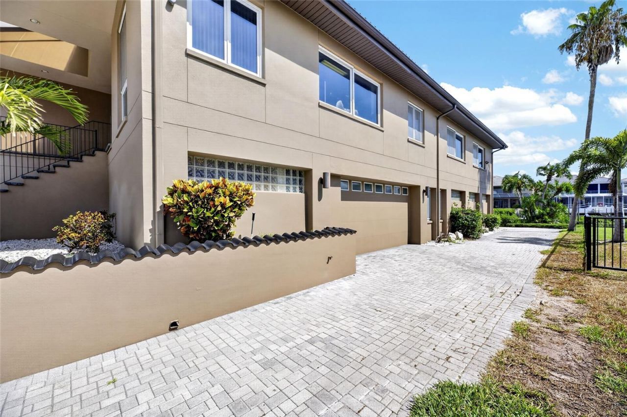 903 Capriccio Lane, Apollo Beach, FL 33572 Photo