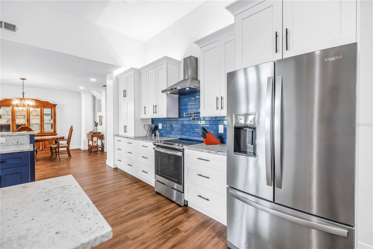 2280 Pinellas Point Drive S, Saint Petersburg, FL 33712 Photo