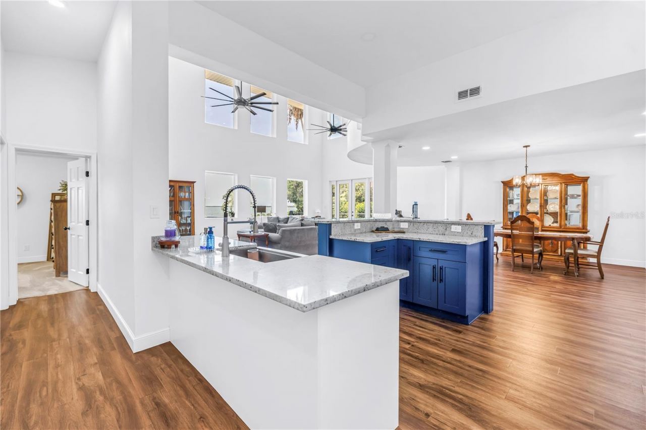 2280 Pinellas Point Drive S, Saint Petersburg, FL 33712 Photo