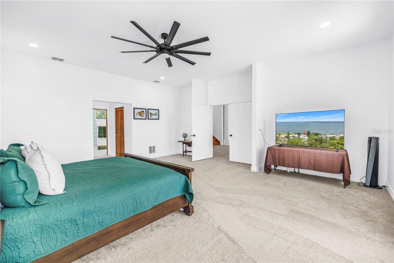 2280 Pinellas Point Drive S, Saint Petersburg, FL 33712 Photo