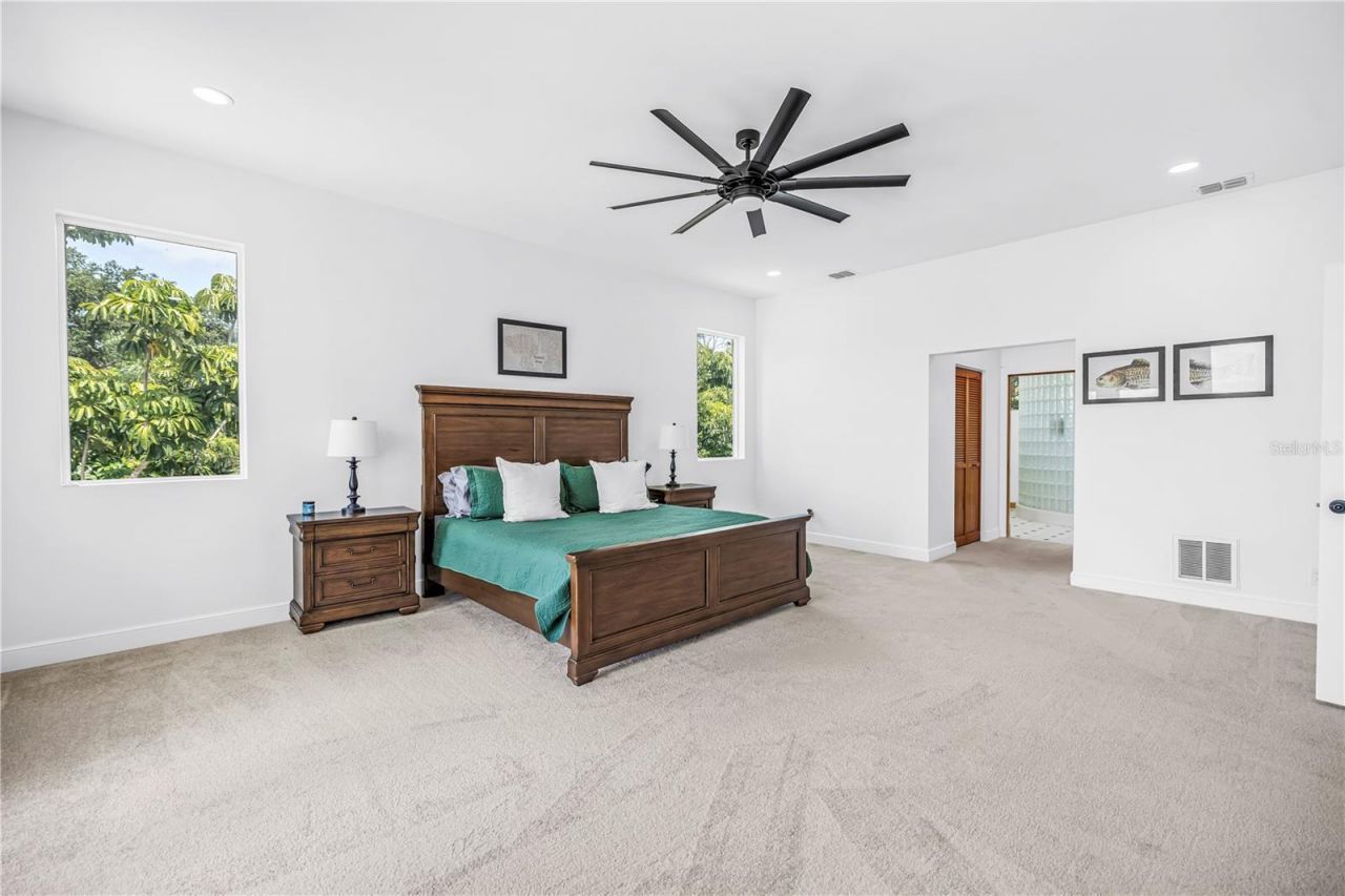 2280 Pinellas Point Drive S, Saint Petersburg, FL 33712 Photo