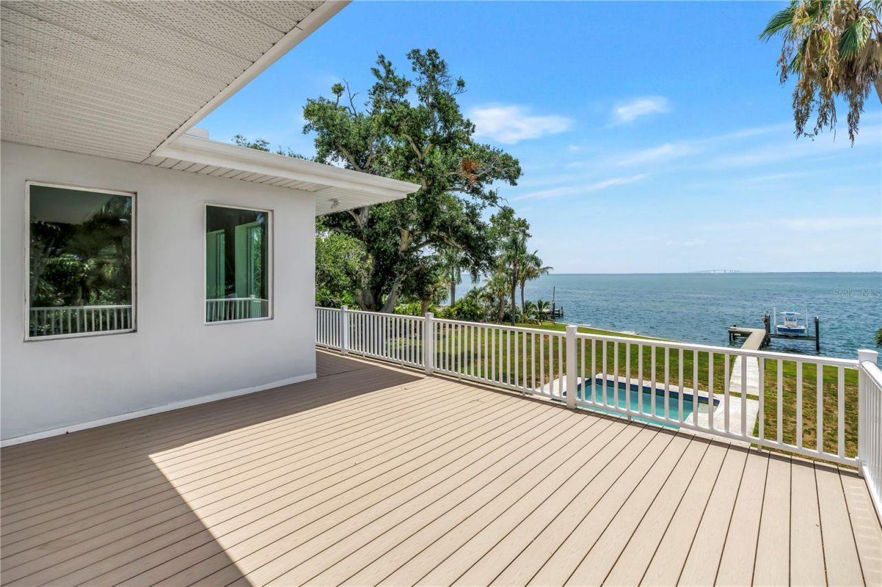 2280 Pinellas Point Drive S, Saint Petersburg, FL 33712 Photo