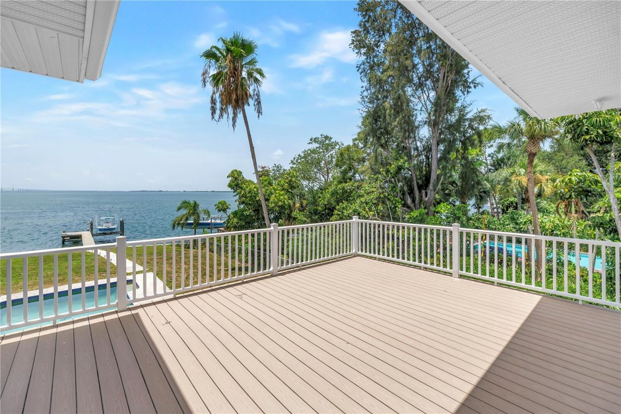2280 Pinellas Point Drive S, Saint Petersburg, FL 33712 Photo