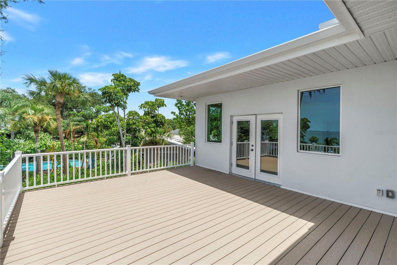 2280 Pinellas Point Drive S, Saint Petersburg, FL 33712 Photo