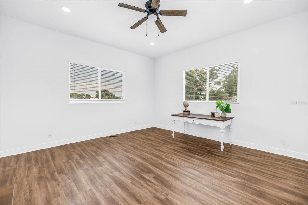 2280 Pinellas Point Drive S, Saint Petersburg, FL 33712 Photo