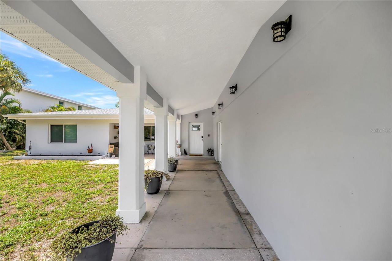 2280 Pinellas Point Drive S, Saint Petersburg, FL 33712 Photo