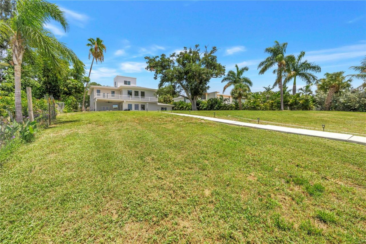 2280 Pinellas Point Drive S, Saint Petersburg, FL 33712 Photo