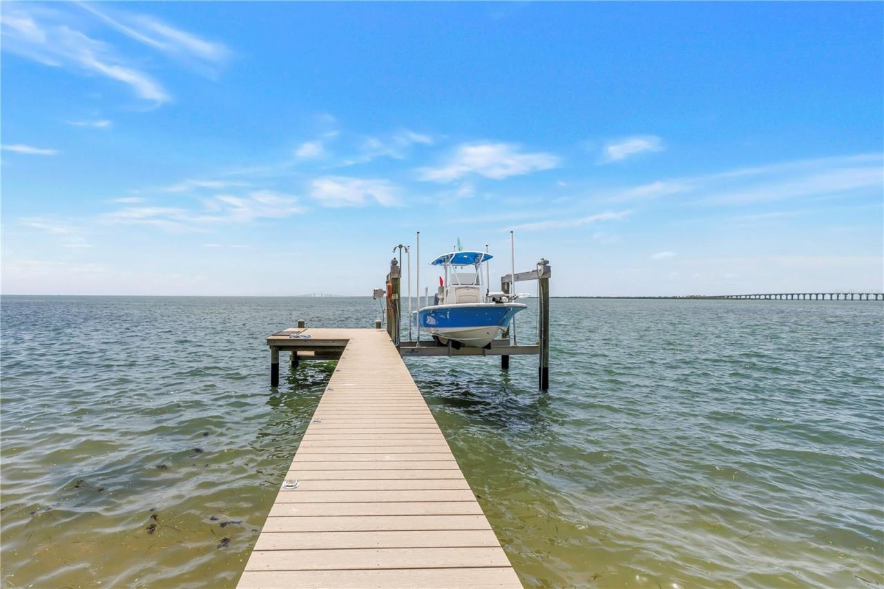 2280 Pinellas Point Drive S, Saint Petersburg, FL 33712 Photo