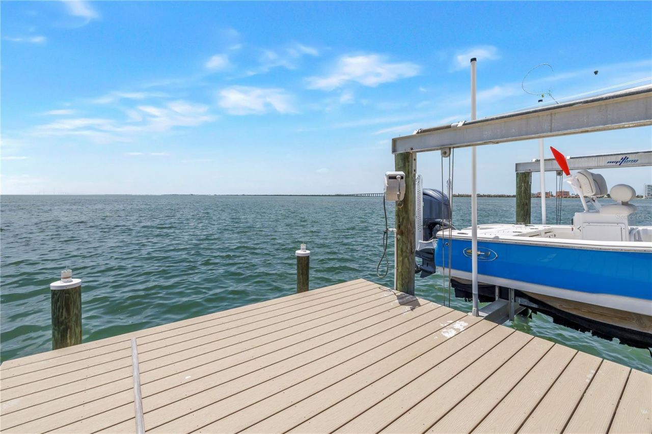 2280 Pinellas Point Drive S, Saint Petersburg, FL 33712 Photo