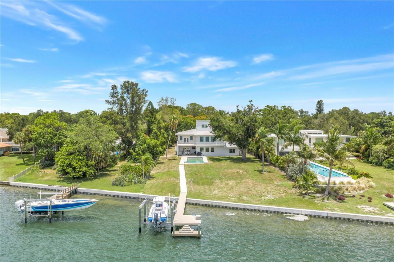 2280 Pinellas Point Drive S, Saint Petersburg, FL 33712 Photo