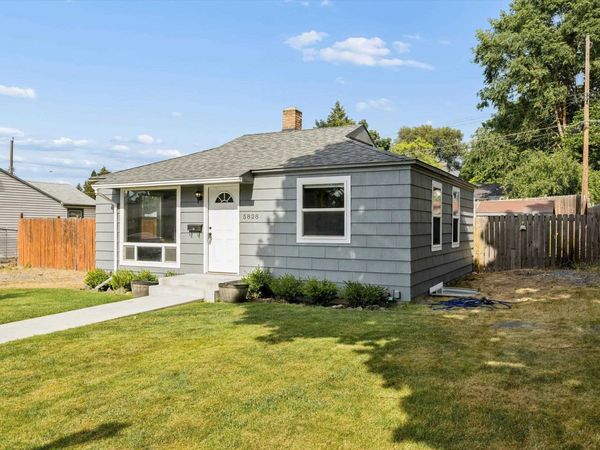 5828 N Milton St, Spokane, WA 99205
