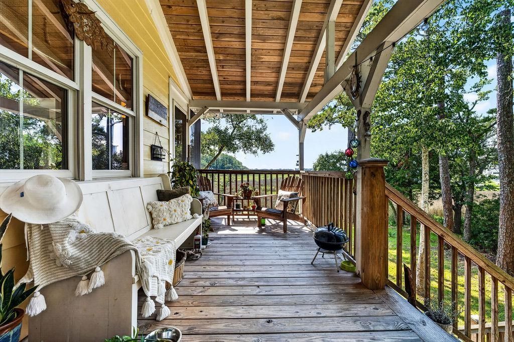 118 Watson Way  Photo 8