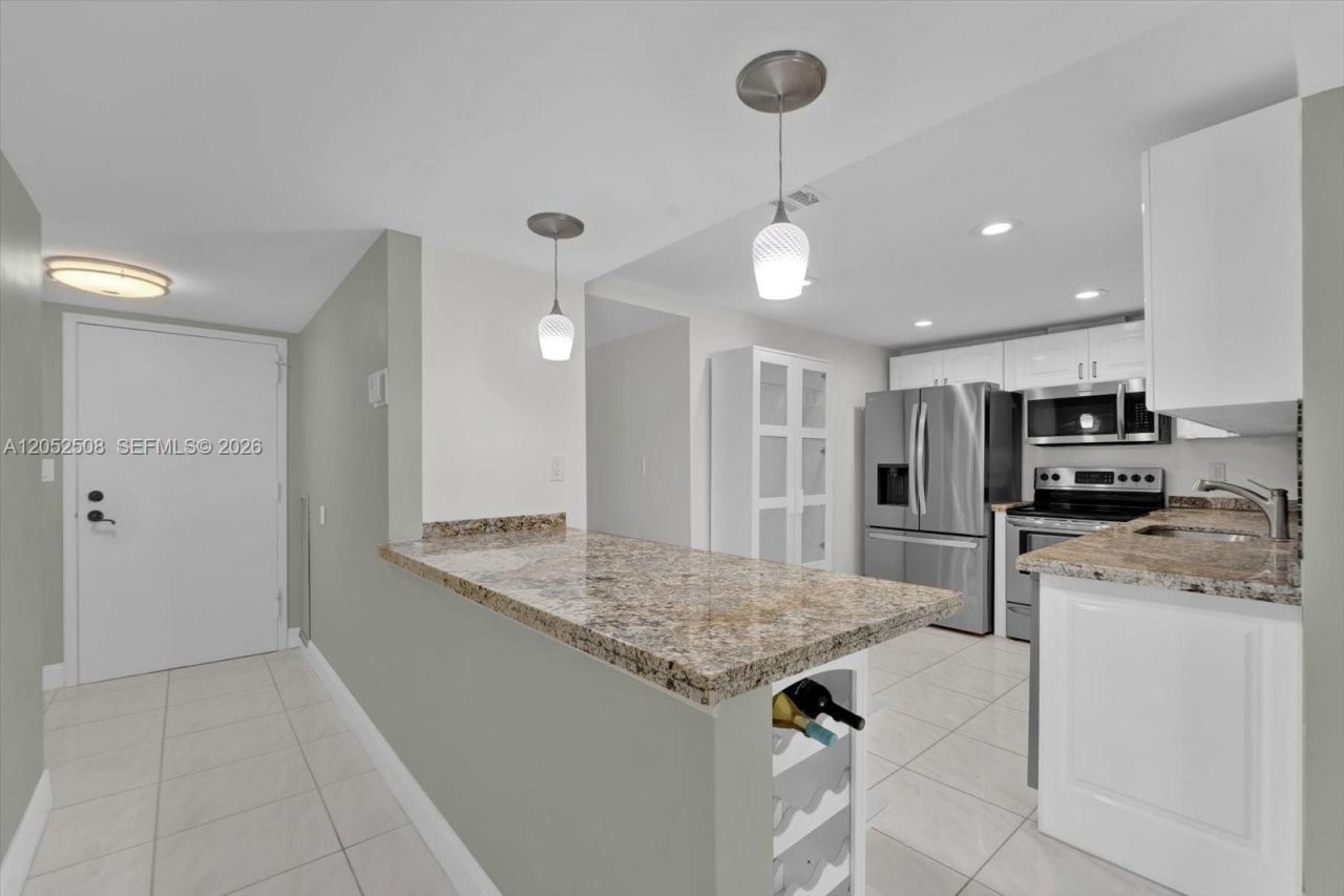 812 Briny Ave , Unit 6C, Pompano Beach, FL 33062 Photo