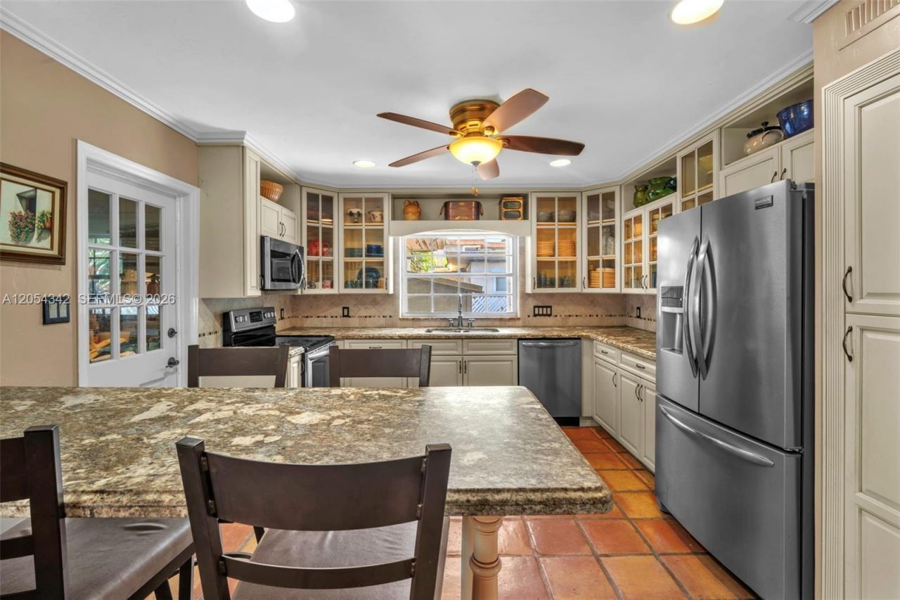 800 SW 8th Ter, Fort Lauderdale, FL 33315 Photo