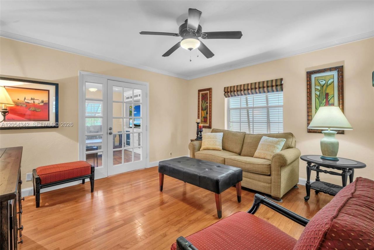 800 SW 8th Ter, Fort Lauderdale, FL 33315 Photo